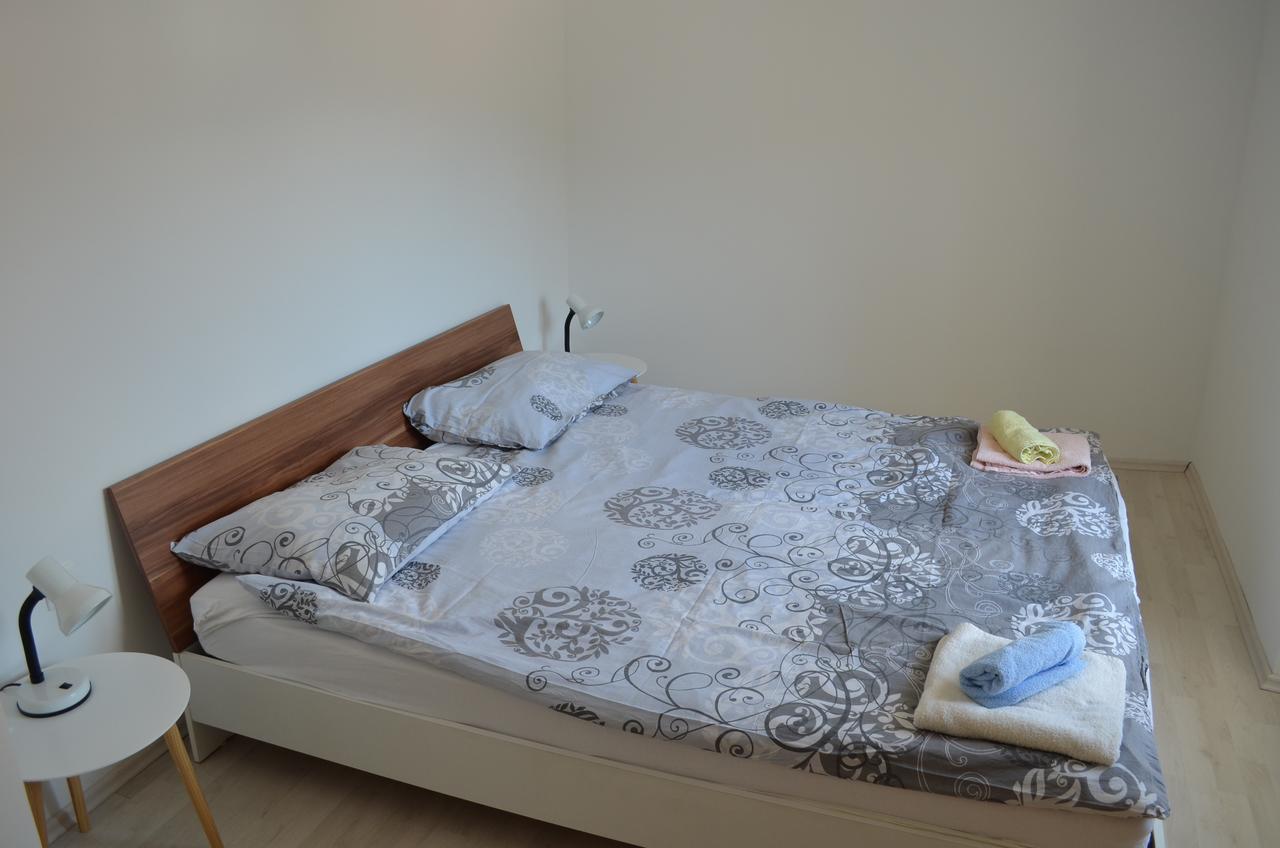 Draga Bašćanska Apartments Petar מראה חיצוני תמונה