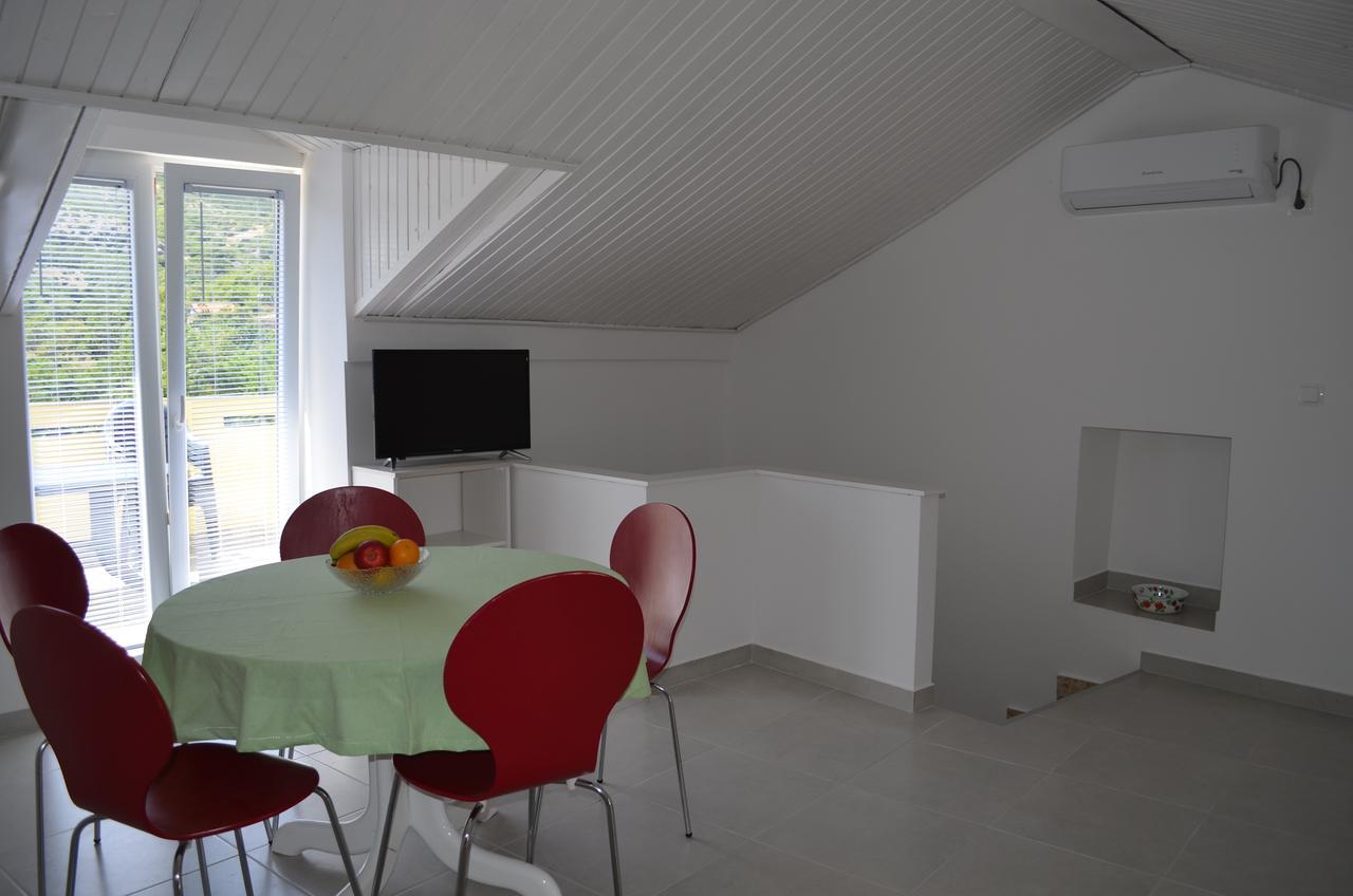 Draga Bašćanska Apartments Petar מראה חיצוני תמונה