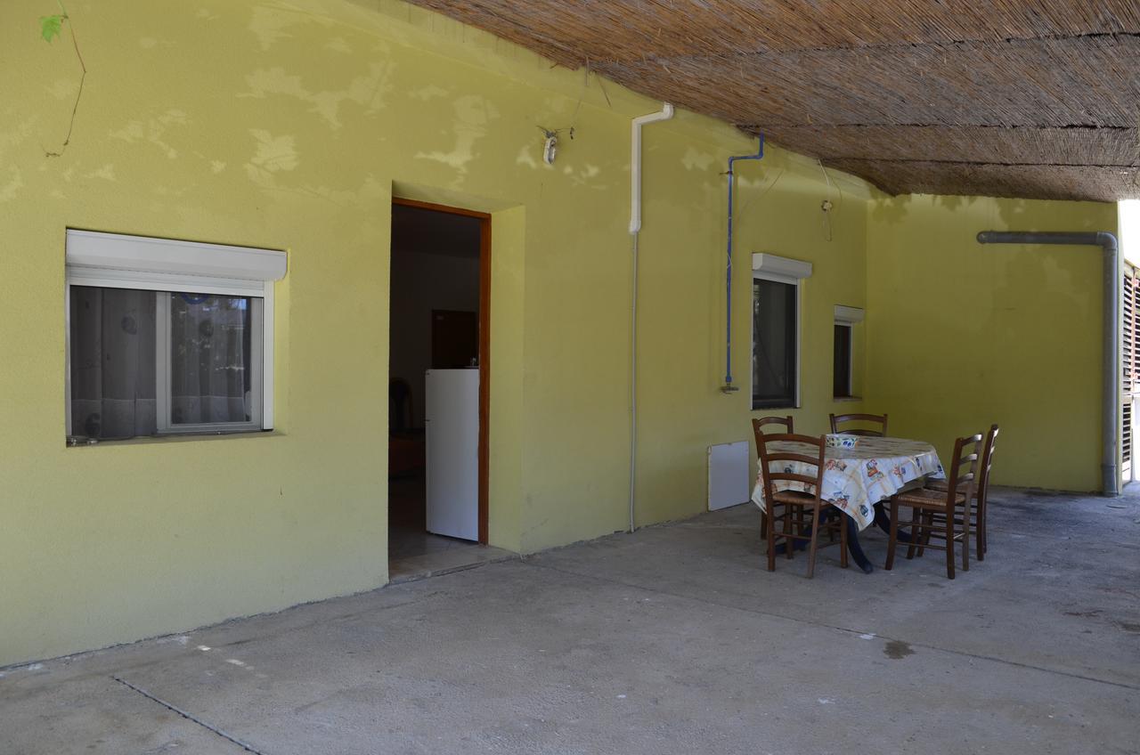 Draga Bašćanska Apartments Petar מראה חיצוני תמונה