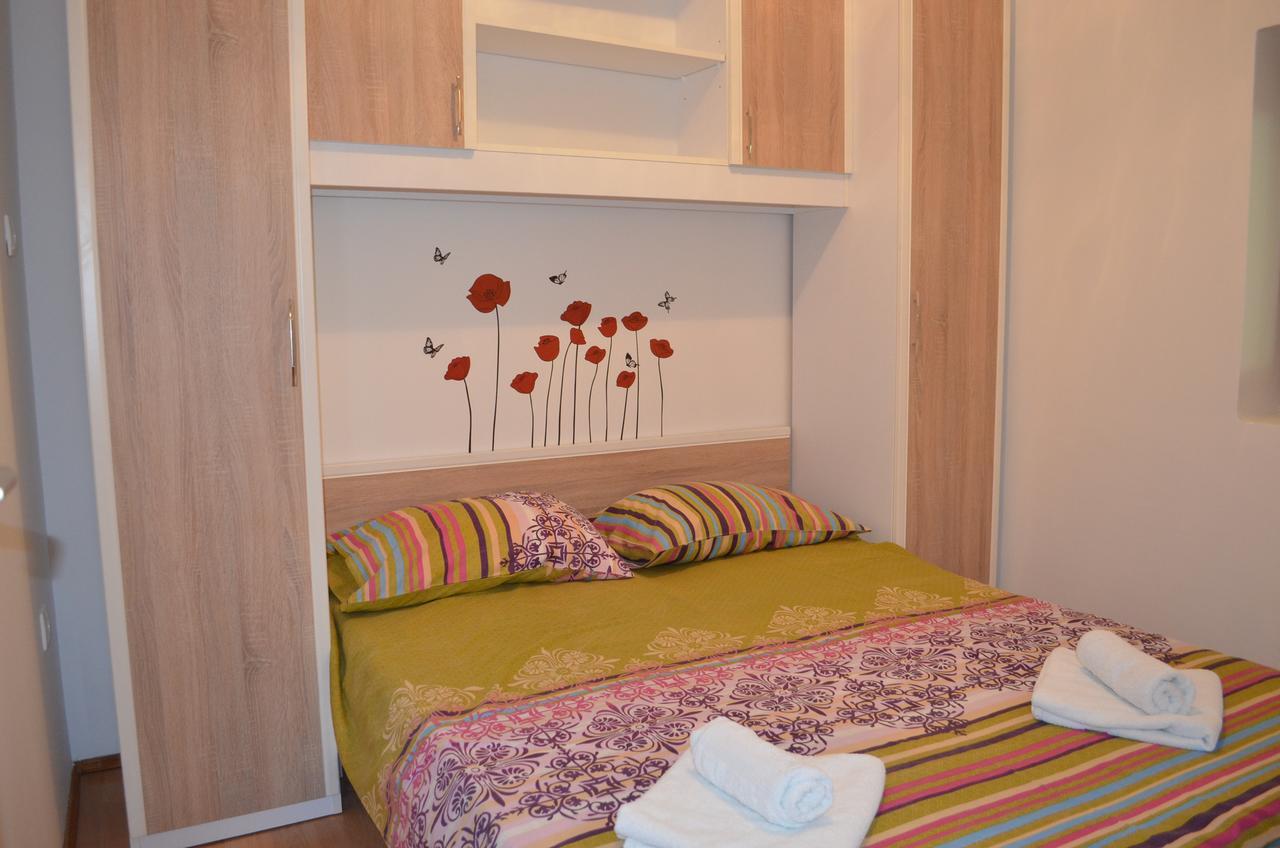 Draga Bašćanska Apartments Petar מראה חיצוני תמונה