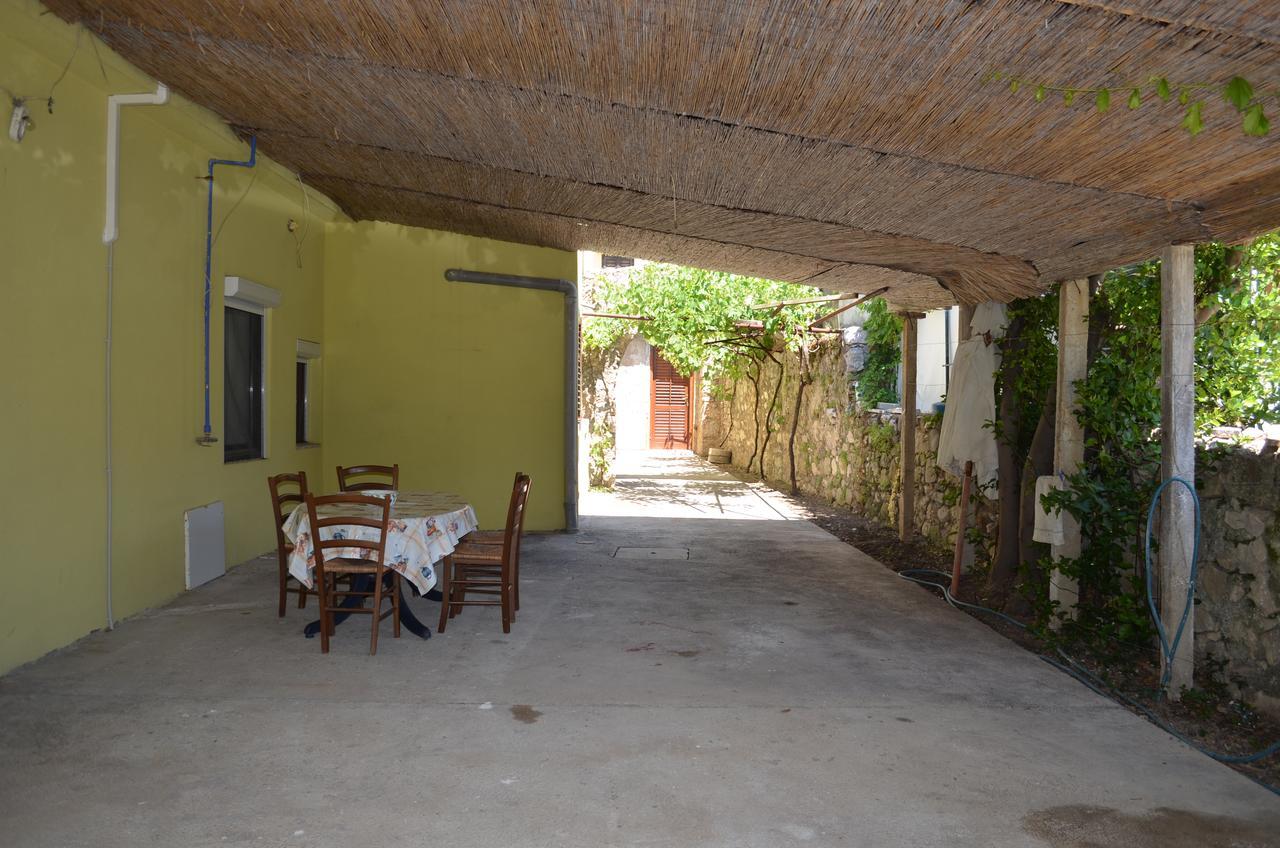 Draga Bašćanska Apartments Petar מראה חיצוני תמונה